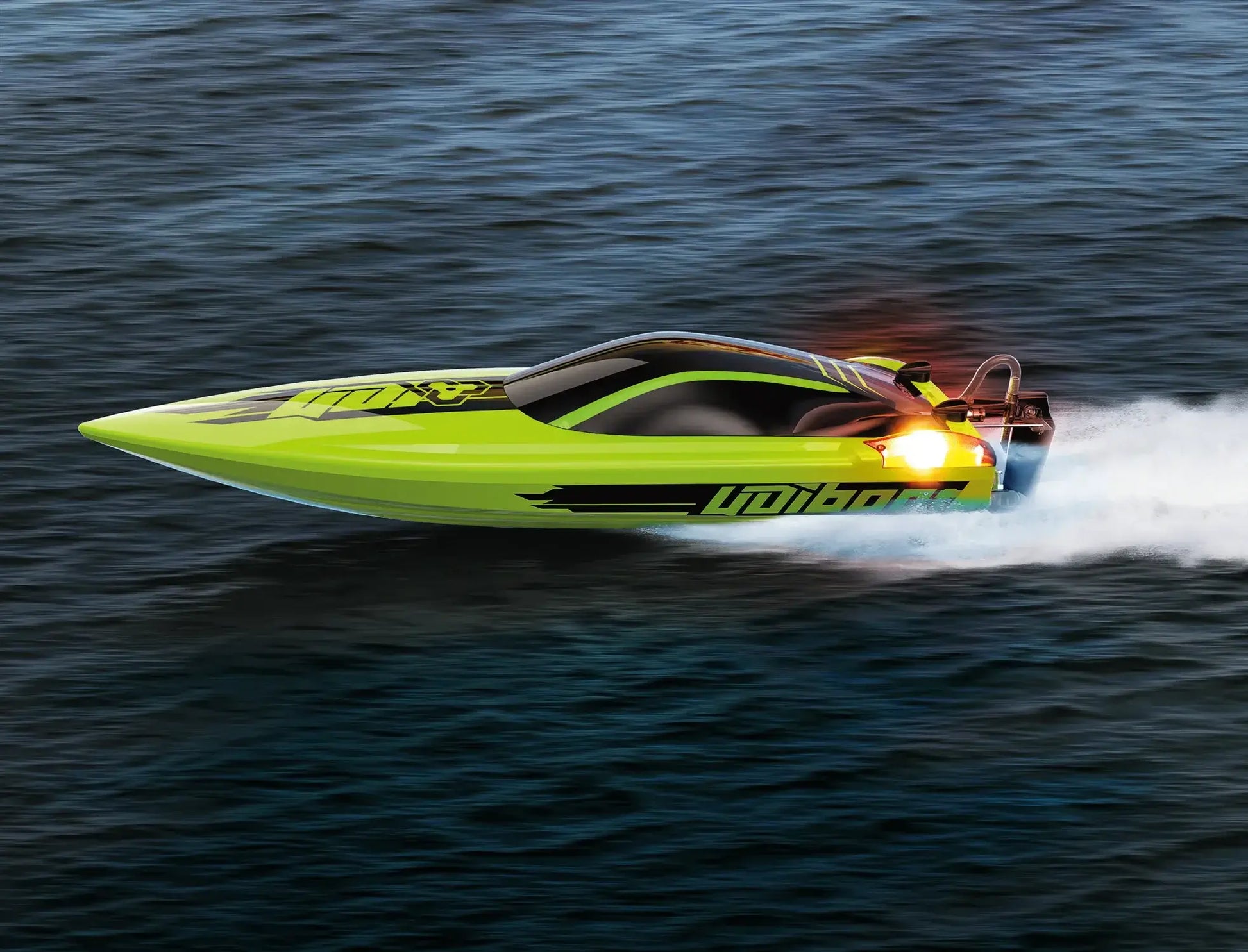 22.8 Inches UDI R/C UDI018 Large RC Speed Boat Sportsman Specialty Products