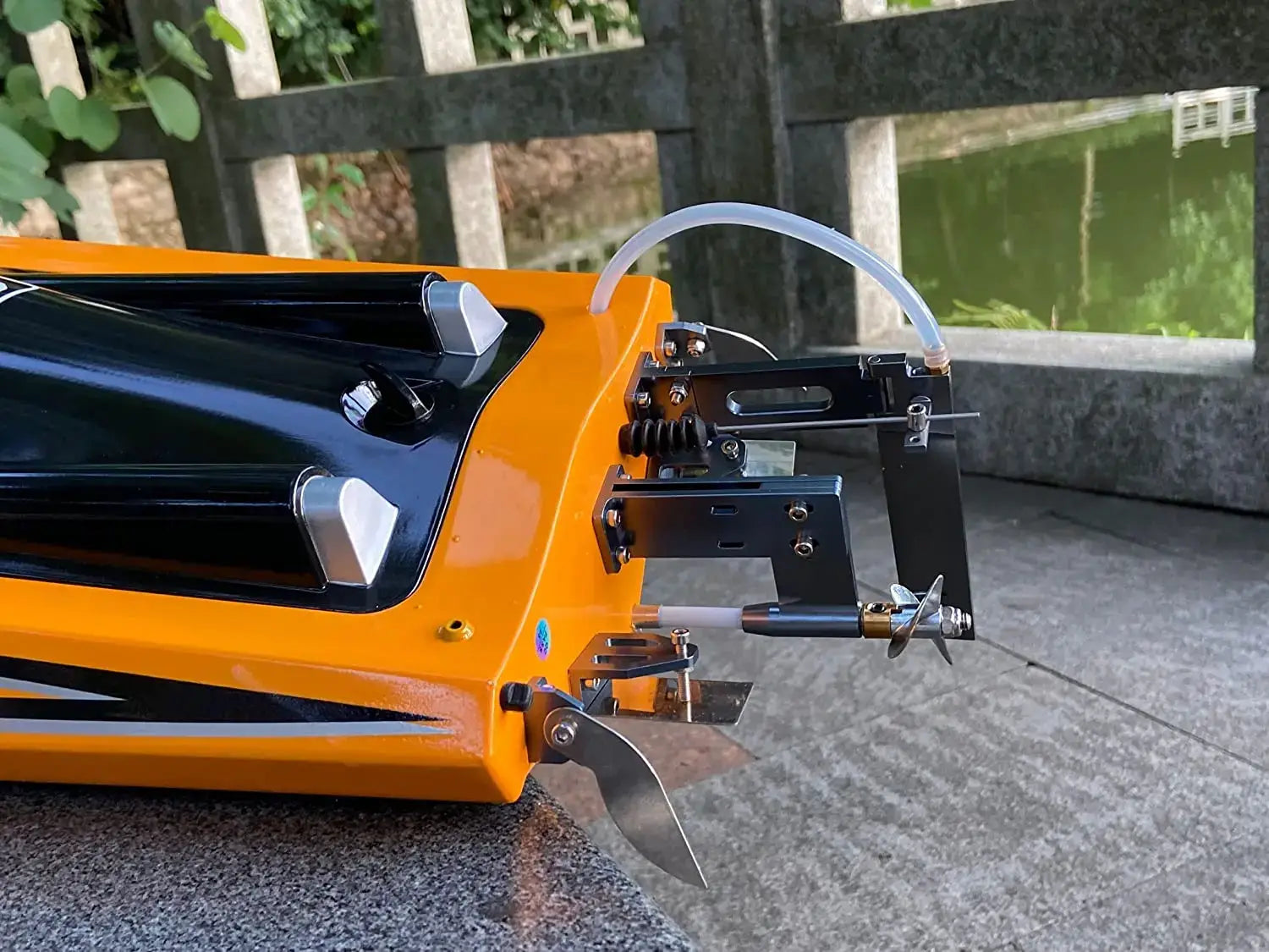 31.5" Large Remote Control Boat for Adults 798-4P Pro Brushless Speedboat 80km/h+ , Two 5200 mAh Battery for Power at Same time, Sportsman Specialty Products