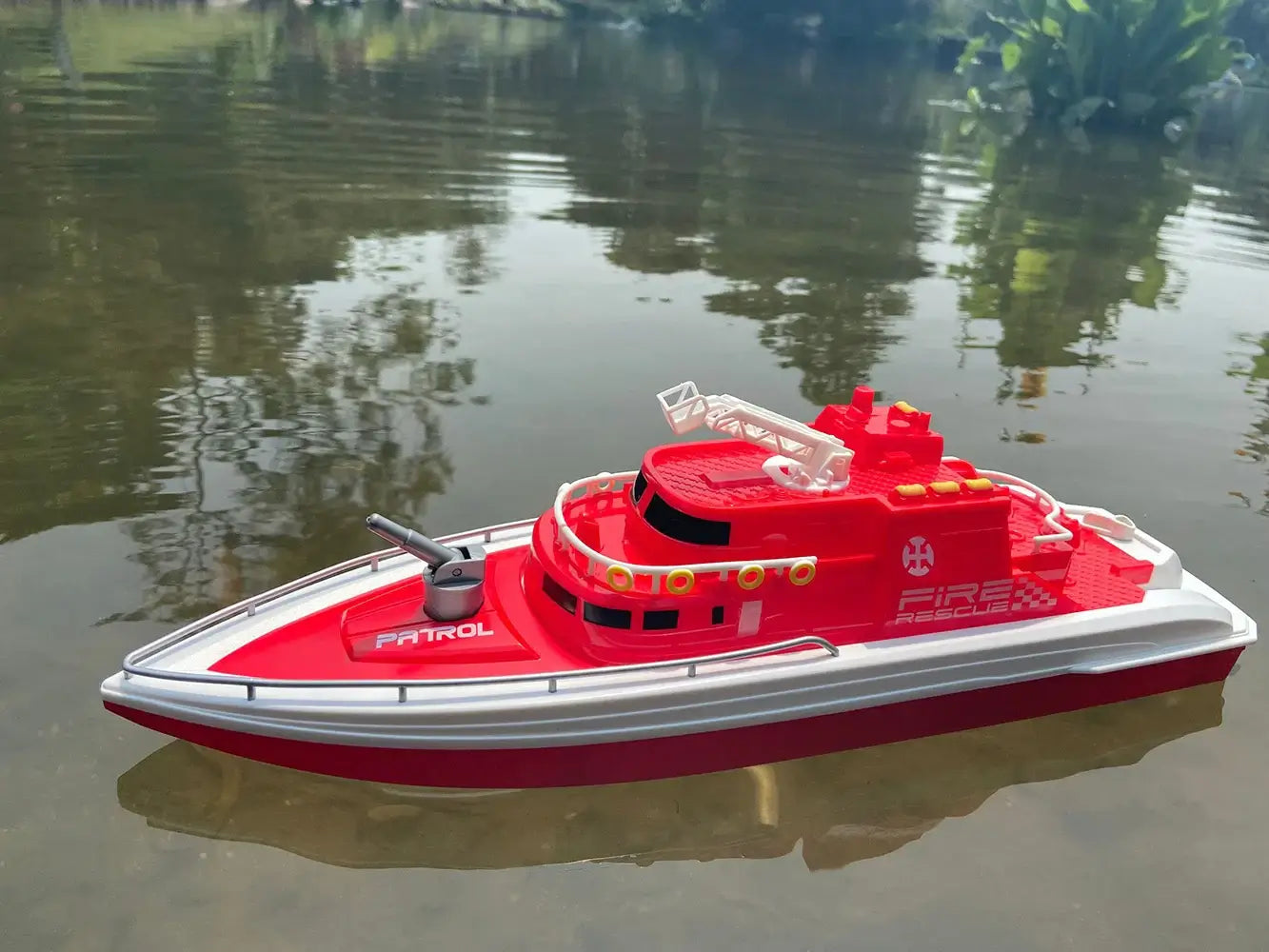RTR Remote Control Boat H158 H160 Fire Rescue With Water Spray 20km/H Sportsman Specialty Products
