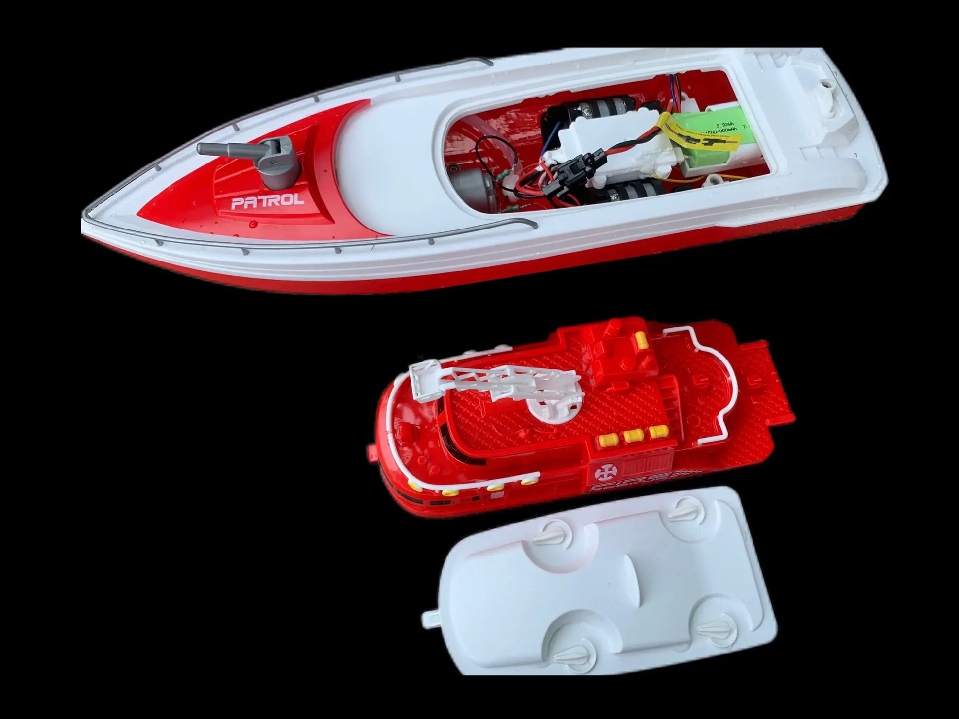 RTR Remote Control Boat H158 H160 Fire Rescue With Water Spray 20km/H Sportsman Specialty Products