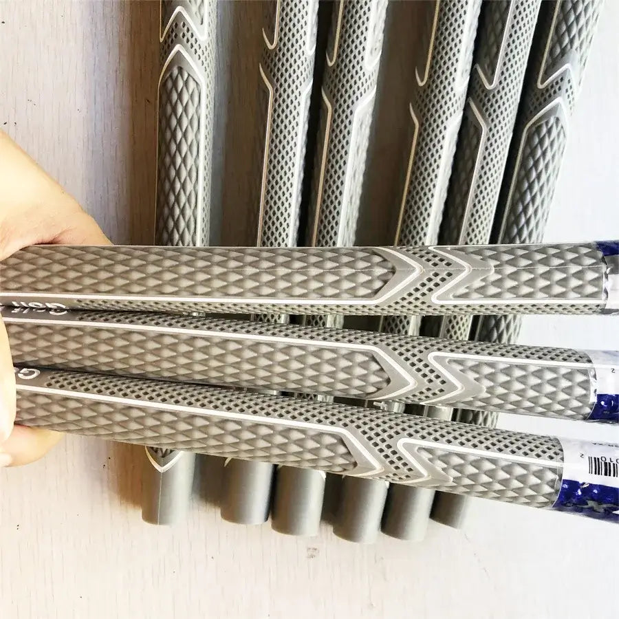 JUMBO Golf Grip CPX set showing multiple grey grips suitable for golf clubs, providing enhanced swing and handling.