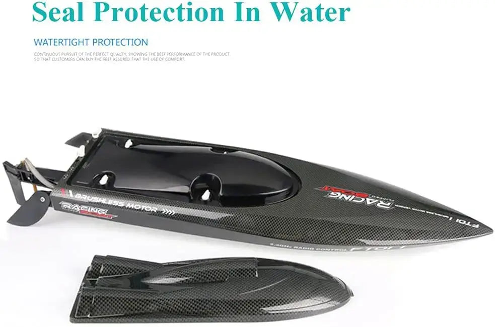 FT011 High Speed RC Boat 55km / h Brushless Motor Great Functions